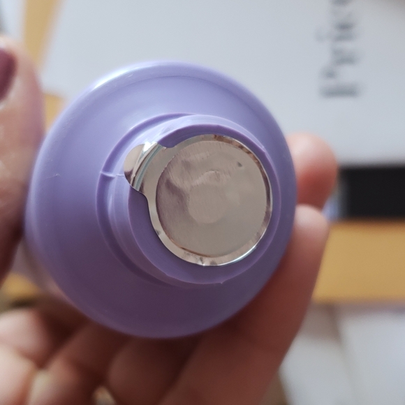 CC cream leave-in hair protector by monat🌿 - Picture 2 of 3